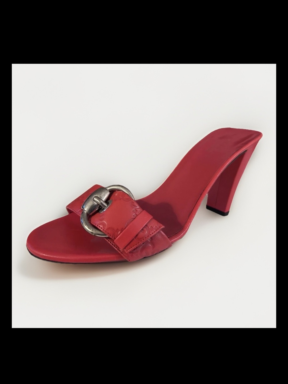 RARE NWOT Pristine condition Gucci Hibiscus Red Leather Buckle Mule 7 WIDE
